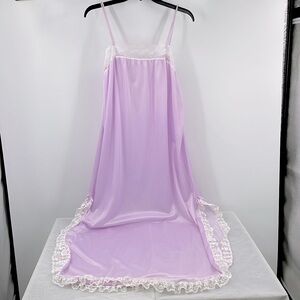 Vintage 70s JCPenney Lilac Purple Lace Trim Nightgown Union Made Size 11